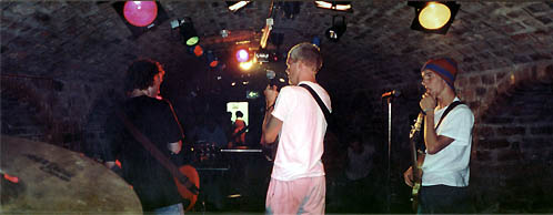 sam's eye view, milk - the cavern sat 4th sept 1999